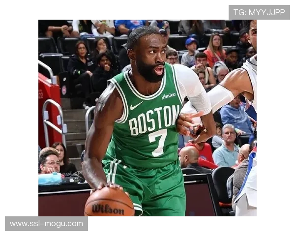 坎宁安半场13助攻创纪录，活塞团队进攻撕裂湖人防线